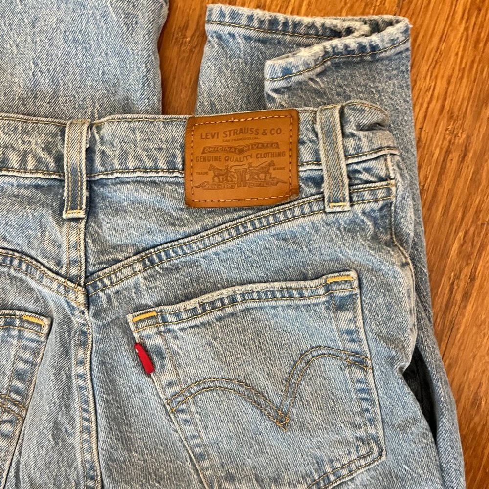 Levi's Ribcage Ripped High Waist Ankle Straight Leg Jeans